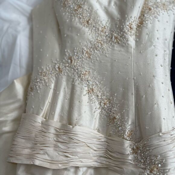 Zirc for Impressions NWT formal dress with beading, small train size 10 - Picture 4 of 15